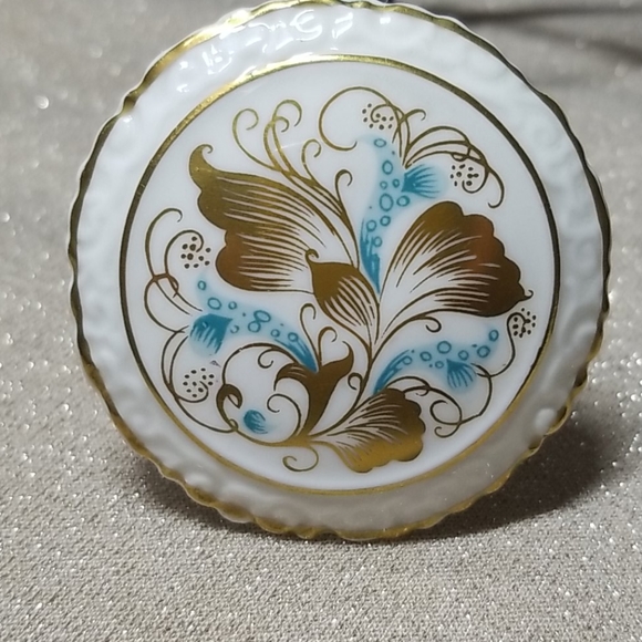 Coalport china brooch Clearance
